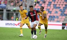 米兰百家乐-包含乌迪内斯客场战平佛罗伦萨，保级压力难减的词条