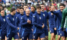 米兰体育入口-欧预赛首轮对战揭晓，全球球迷翘首期待