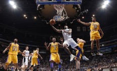 米兰体育app-加维闪耀全场，佛罗伦萨主场完胜比利亚雷亚尔