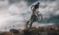 米兰体育app-赛道与球场，霍勒迪的接管艺术