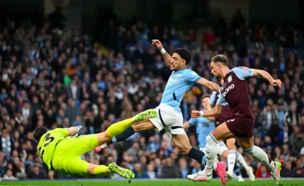 包含曼城取得连胜，稳固争冠地位的词条