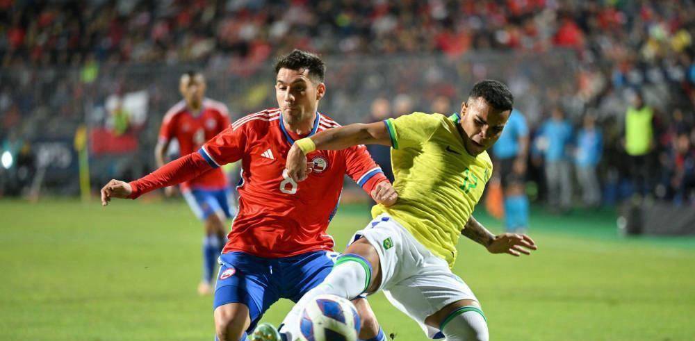 巴西男足挺进半决赛，令球迷兴奋的简单介绍