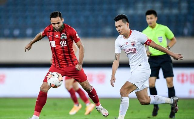 河南建业客场逆转，迎来宝贵胜利的简单介绍