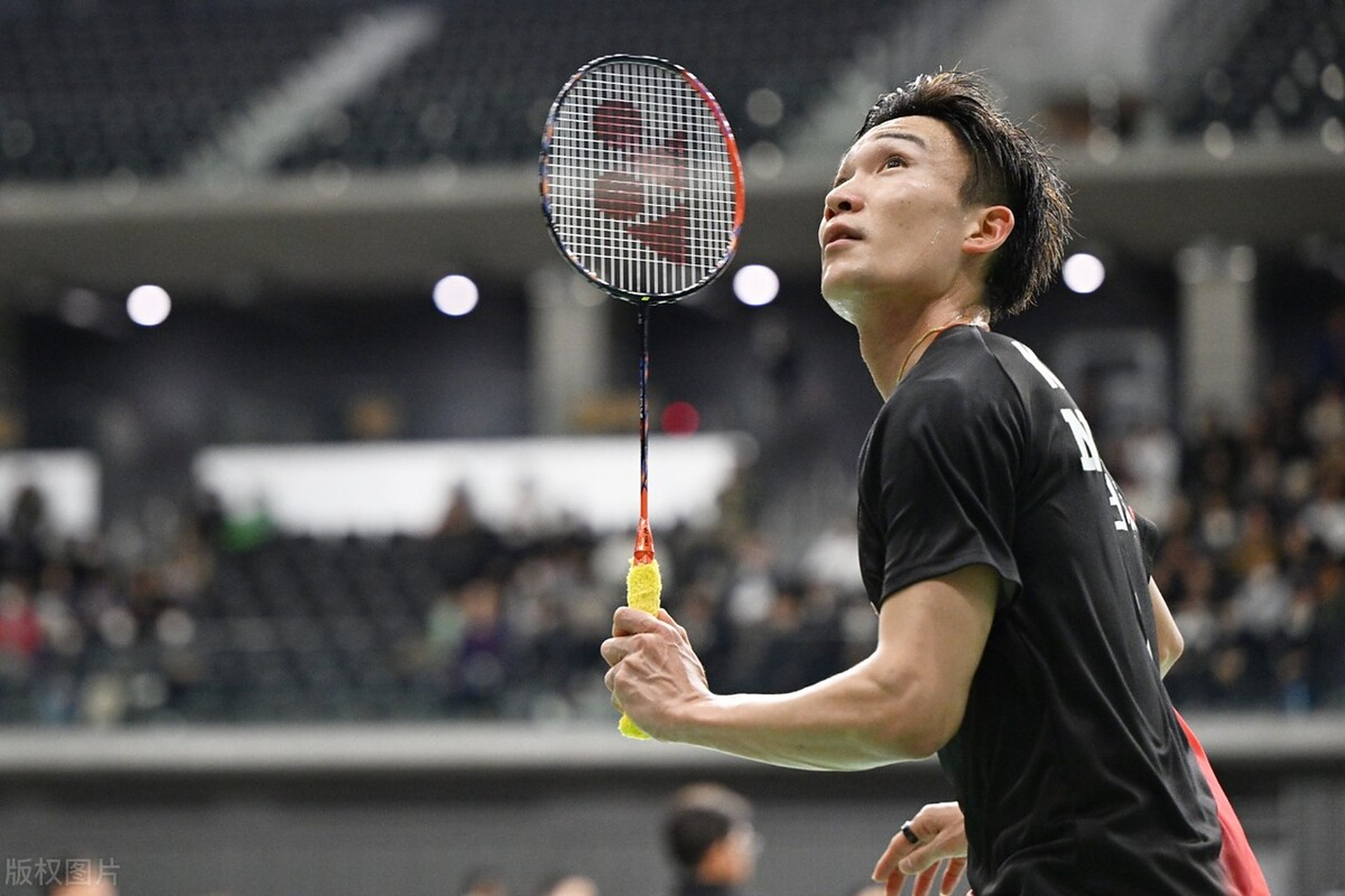 关于日本羽毛球队完胜印尼羽毛球队，桃田贤斗完成帽子戏法的信息