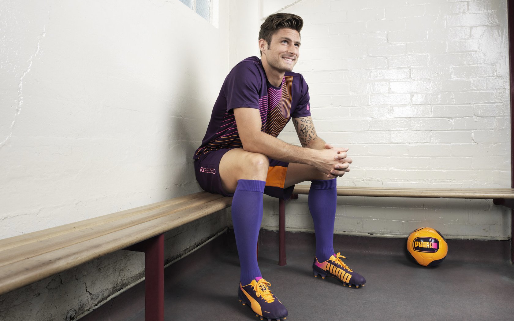 苏亚雷斯点燃赛场,当比利时对阵乌克兰,一位意外主角的传奇一夜