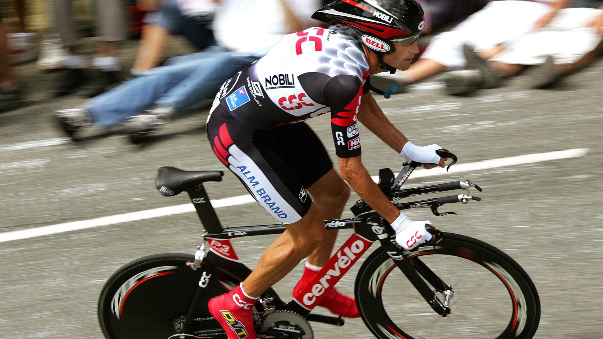 逆转，不止于比分，阿尔卡拉斯点燃联合杯，法网硝烟提前弥漫